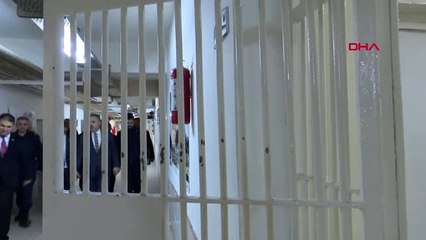 Bursa-mahkumlar oyuncak üretiyor, çocuklar seviniyor