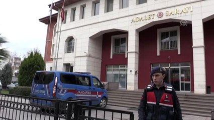 Manisa'da boşanma aşamasında olduğu eşini bıçaklayan zanlı tutuklandı