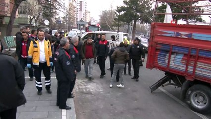 3 aracın karıştığı kazada ortalık savaş alanına döndü