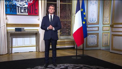 Emmanuel Macron fala esta noite e manifestantes esperam respostas