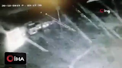 Tonlarca ağırlıktaki TIR korsesi oyuncak gibi savruldu