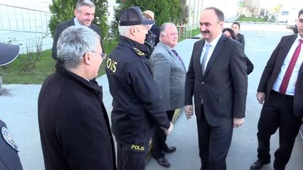 Çalışmasını takdir ettiği Vali'ye "Seninle gurur duyuyoruz" diye seslendi
