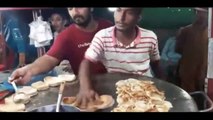 BURGER MAKING | Super Fast Cooking Skills | Egg Anda Bun Kabab at Street Food of Karachi Pakistan