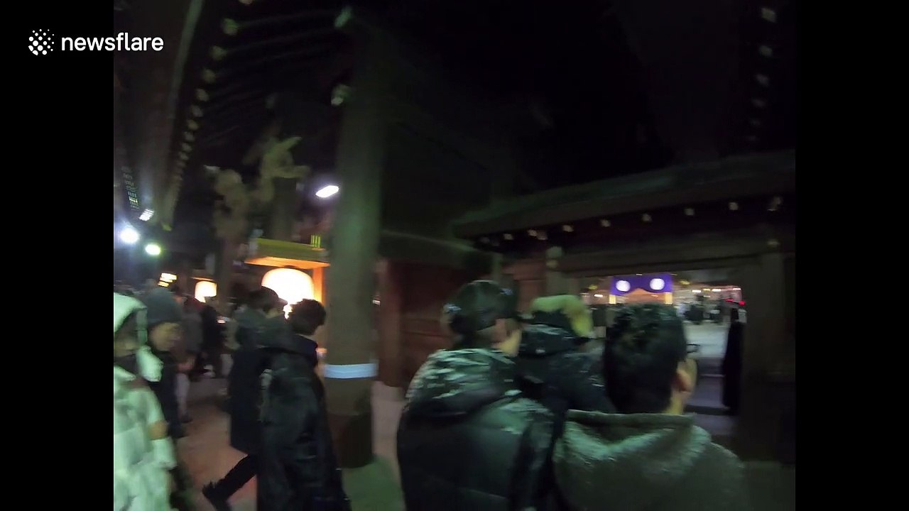 Japanese celebrate New Year 2020 by lining up to visit shrine