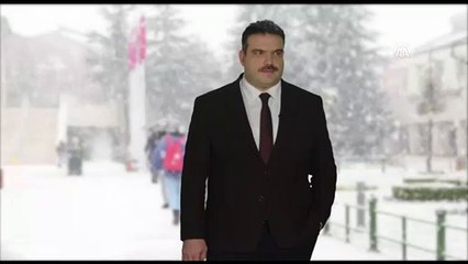 A.Ü. Rektörü Çomaklı, öğrencilerinin yeni yılını videoyla kutladı - ESKİŞEHİR