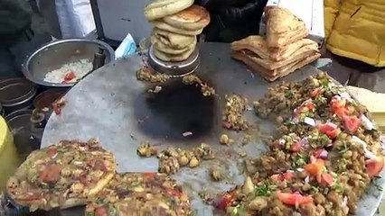 Amazing Hard Working Old Man Selling Pizza Kulcha for Rs 20 - Cheapest Pizza Kulcha in Ludhiana
