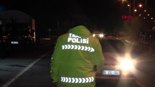 Bingöl valisi ekinci, güvenlik güçlerinin yeni yılını kutladı