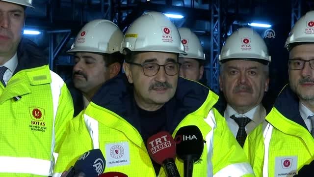 Bakan Dönmez : Marmara Adası'nda kopan elektrik hatları 48 saatte onarılacak