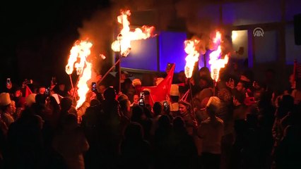 Palandöken'de meşaleli gece kayağı gösterisi düzenlendi - ERZURUM