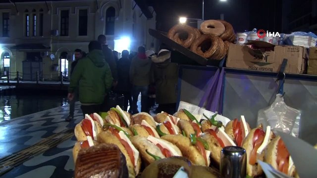 Yılbaşında onlar yine ekmek parası peşindeydi
