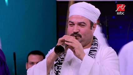 مهيب وأحمد بلال ورضا عبد العال يرقصون بالعصا على أنغام المزمار الصعيدي