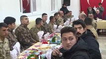 Cumhurbaşkanı Erdoğan, Geçitli Jandarma Karakolu'ndaki askerlerin yeni yılını kutladı - HAKKARİ