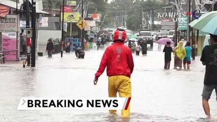 Download Video: Stasiun Tanah Abang Terendam Banjir, Sejumlah KRL Tak Dapat Melintas