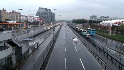 İstanbul yeni yılın ilk gününe sakin uyandı