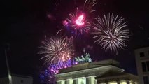 La Puerta de Brandenburgo (Berlín) recibe con un espectáculo de fuegos el nuevo año