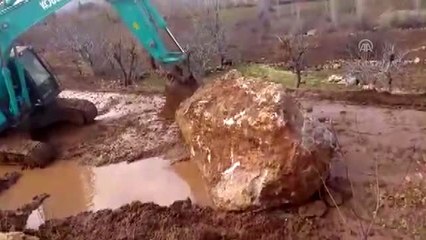 Yağışlar heyelana neden oldu