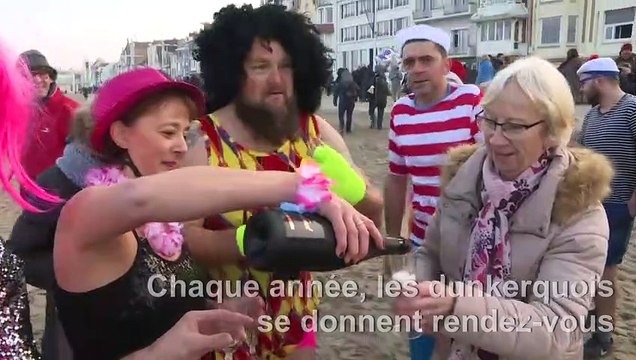 Nouvel An: traditionnel bain pour les givrés de Malo-les-Bains