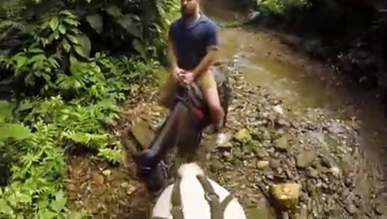 É hora de se despir! _ Largados e Pelados _ Discovery Brasil_low