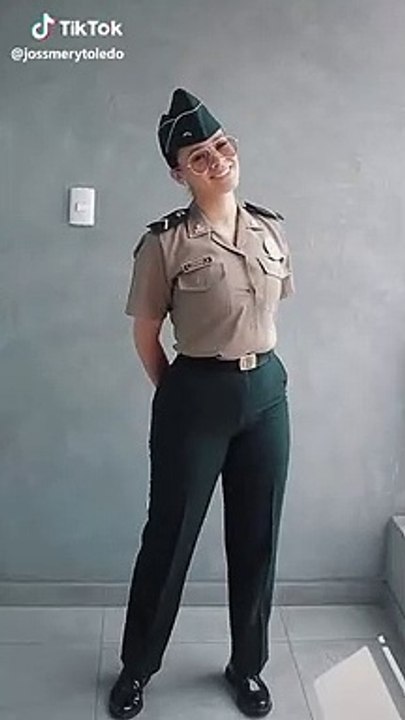 POLICIA S££X¡ CAUSA FUROR EN REDES SOCIALES