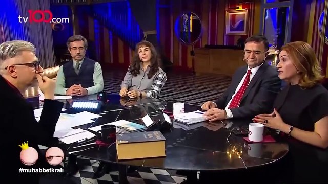 Şarkıcı Azerin, Okan Bayülgen'in Azeri Türkçesi sözlerine tepki gösterdi