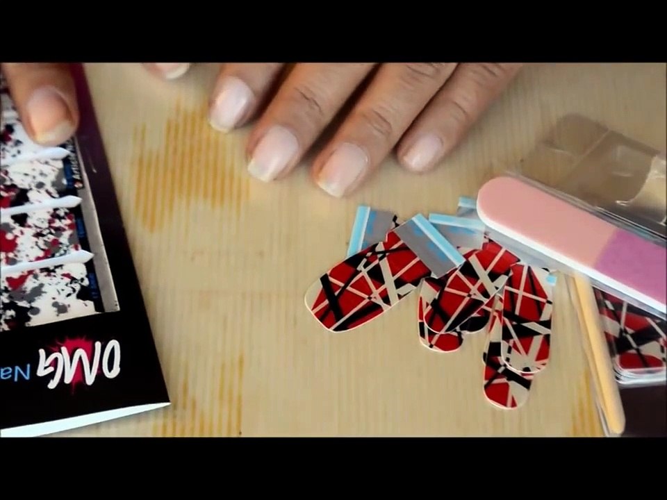 Nail Strips - Sally Hansen v_s OMG  _ Review   how to use