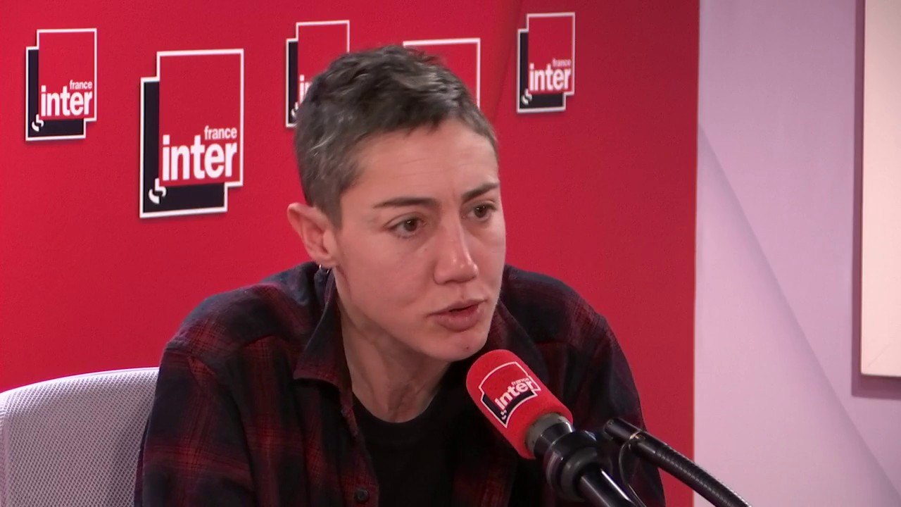 Constance Debré, écrivaine : " On nous parle de l'amour maternel comme de quelque chose de fixe de doux...C'est doux et violent...c'est une aventure."
