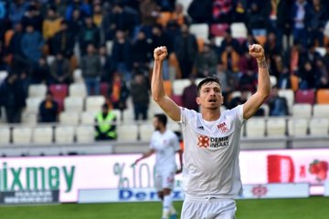 Mert Hakan Yandaş, transfer iddialarına noktayı koydu: Sivasspor'dan ayrılmayacağım