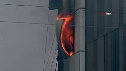 - Hindistan’da fabrika çöktü: 14 yaralı