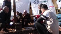 Hatay idlib'te, rejimin saldırısından kaçan ailelere sağlık taraması