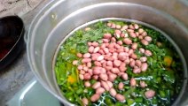 पालक और हरे मूंग की दाल इसकी कुछ तो बात है Spinach and green coriander pulses