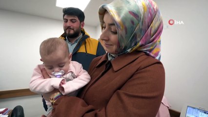 Sümeyye Bebek zamanında müdahale ile görme yetisi kazandı