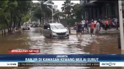 Banjir di Kawasan Kemang Mulai Surut