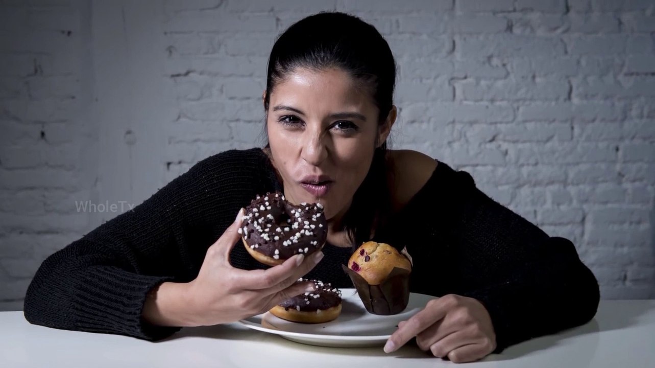 8 Warning Symptoms That You Are Eating Too Much Sugar