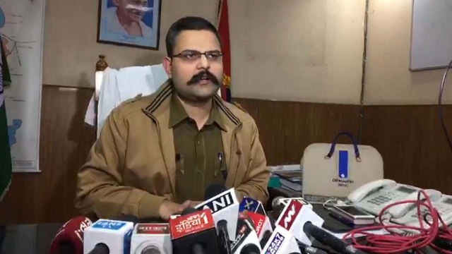 नोएडा SSP के वायरल वीडियो का सीएम योगी ने लिया संज्ञान, मांगी IG से रिपोर्ट