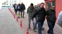 Yılbaşı öncesinde yapılan DEAŞ operasyonunda gözaltına alınan 5 kişi adliyeye sevk edildi