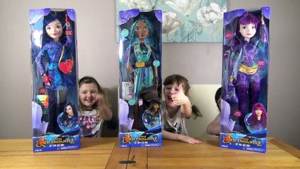 Bonecas Lindas d Filme  Descendentes 2 - Disney