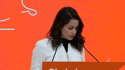 Arrimadas llamará a los barones socialistas para "frenar" a Sánchez
