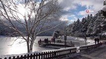 Gölcük Tabiat Parkı’ndaki göl buz tuttu