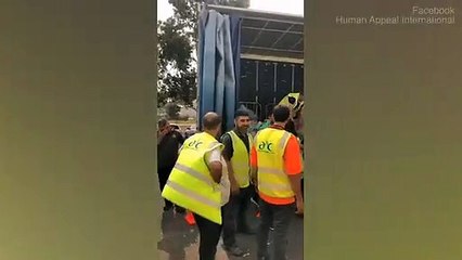 Muslim heroes travel to fire-ravaged Victoria to deliver aid