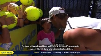 Rafa Nadal vuelve a demostrar su "solera" al rescatar y consolar a un niño vapuleado por una multitud de fans