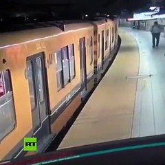 Triple robo con el método del 'canguro' en el metro de Buenos Aires