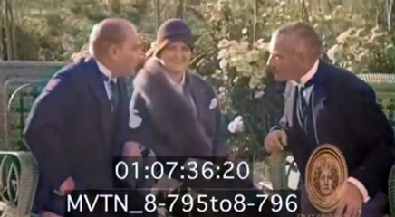 İngilizce soruyu Fransızca karşıladı Türkçe cevaplattırdı