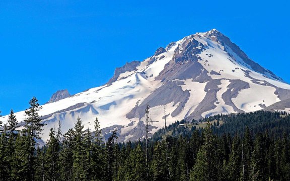 Teen Climber Survives 500-foot Fall Down Oregon Mountain