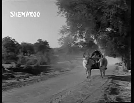 DUNIYA BANANE WAALE - COMPLETE SONG-MUKESH -SUMAN -HASRAT JAIPURI -SJ-TEESRI KASAM (1966)