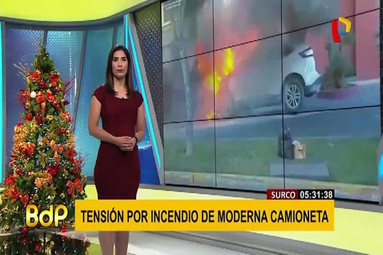 Surco: serenos, policías y bomberos lograron apagar camioneta en llamas