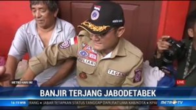 Mensos Jenguk Korban Banjir di Ciledug