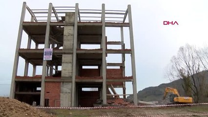 Ordu'da dere yatağındaki 4 katlı fabrika inşaatının yıkımı başladı-2