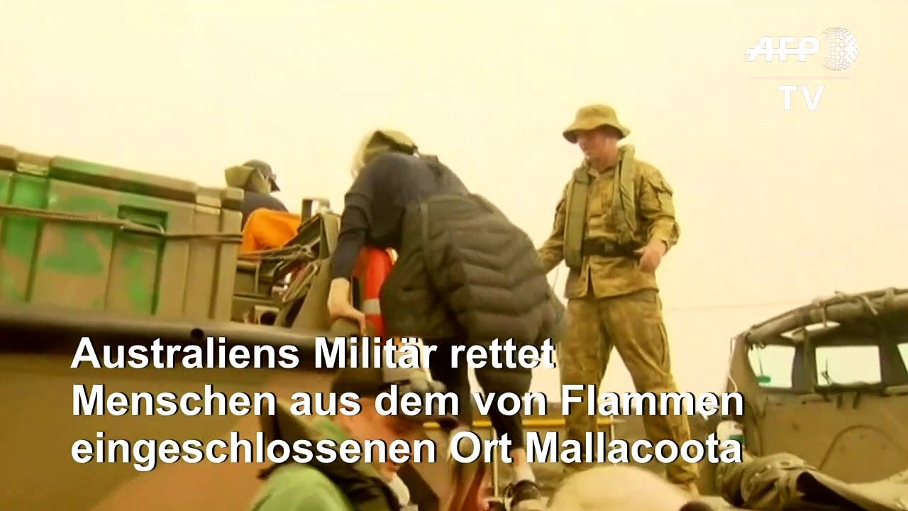 Australien: Militär befreit Einwohner aus Feuerhölle