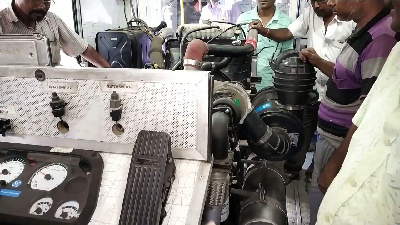 Ashok Leyland BS4 Engine Demo.._sunglasses_ ( 1080 X 1080 60fps )