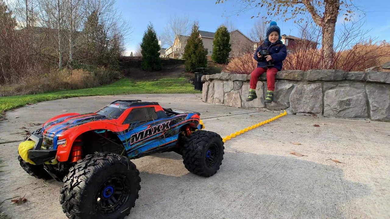 NEW MAXX FROM TRAXXAS HAVING FUN PLAYTIME